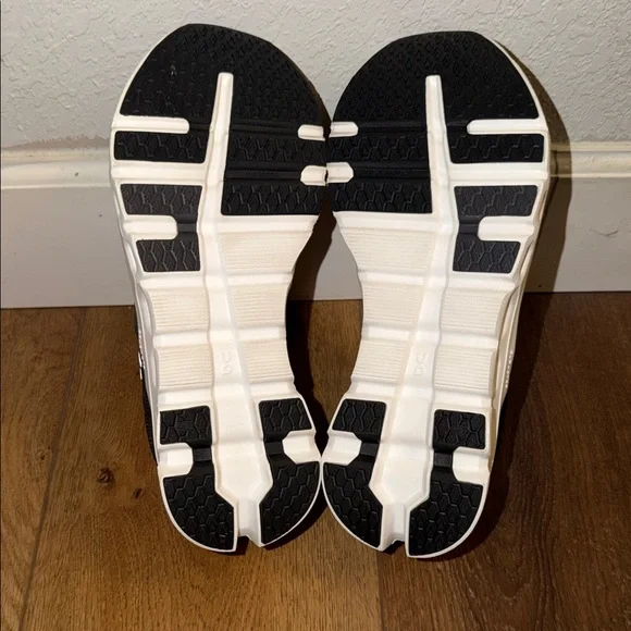 Men’s On CloudRunner 2 - Picture 8 of 10